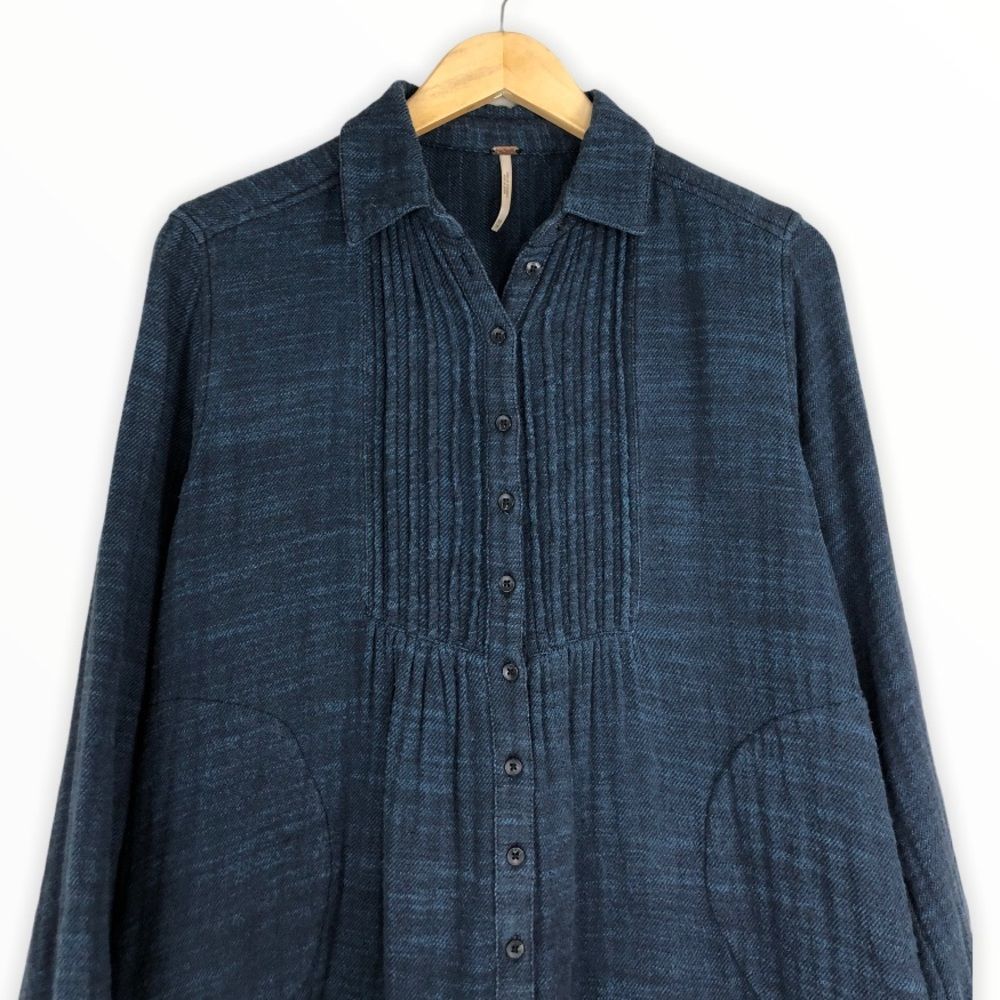 Free People Navy Plaid Flannel Button Down Long Sleeve Shirt Top size XS - Picture 3 of 13